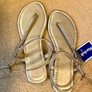 Gold Rampage Sandals Size 7 1/2 really cute